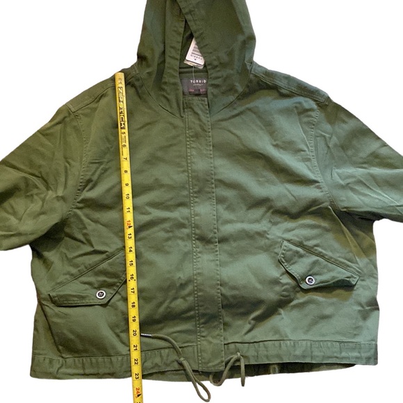 NEW Torrid hooded cropped utility jacket - Picture 9 of 12